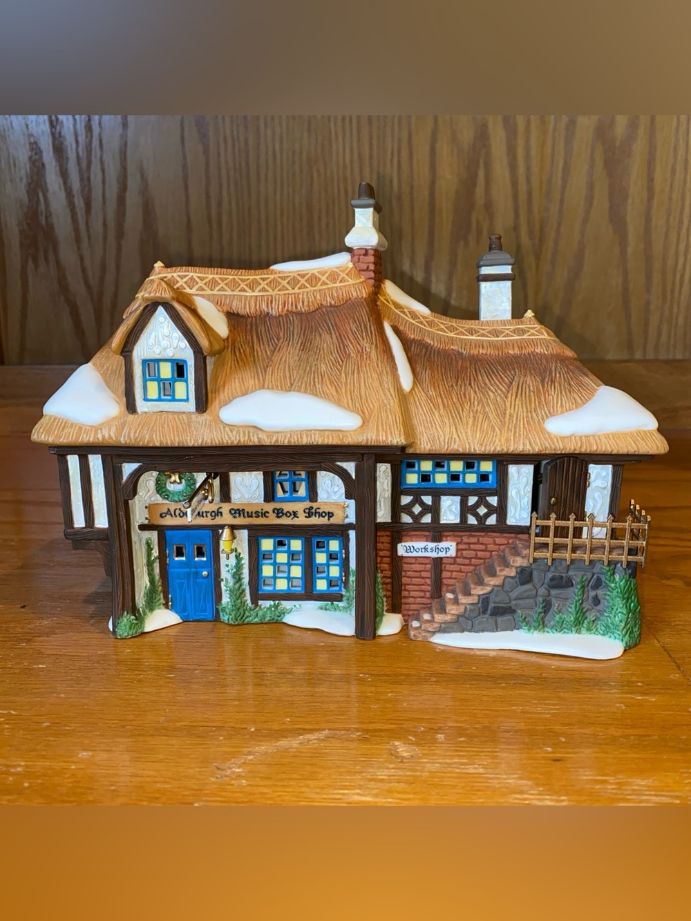 Dept 56 Dickens Village Aldeburgh Music Box Shop In Box 58441 Works Christmas
